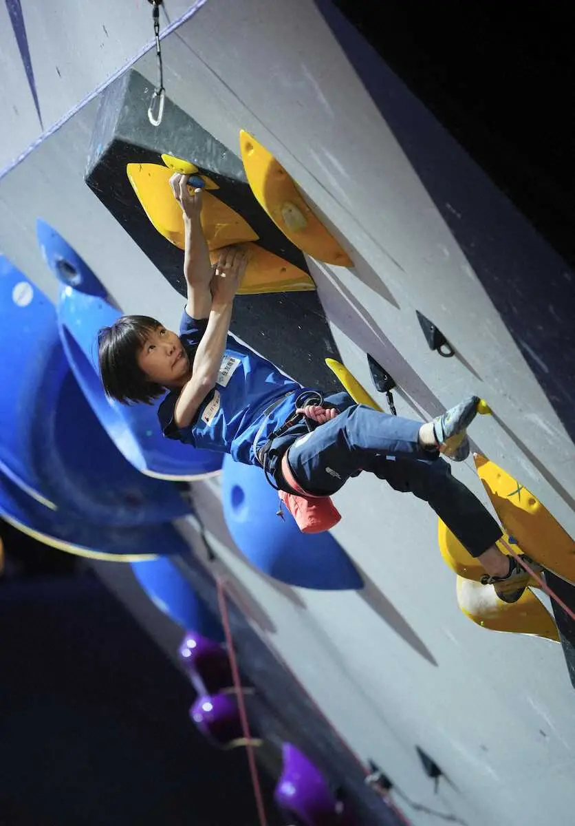 【画像・写真】森秋彩　ボルダー女子1完登で6位　リード準決勝ではトップで決勝へ