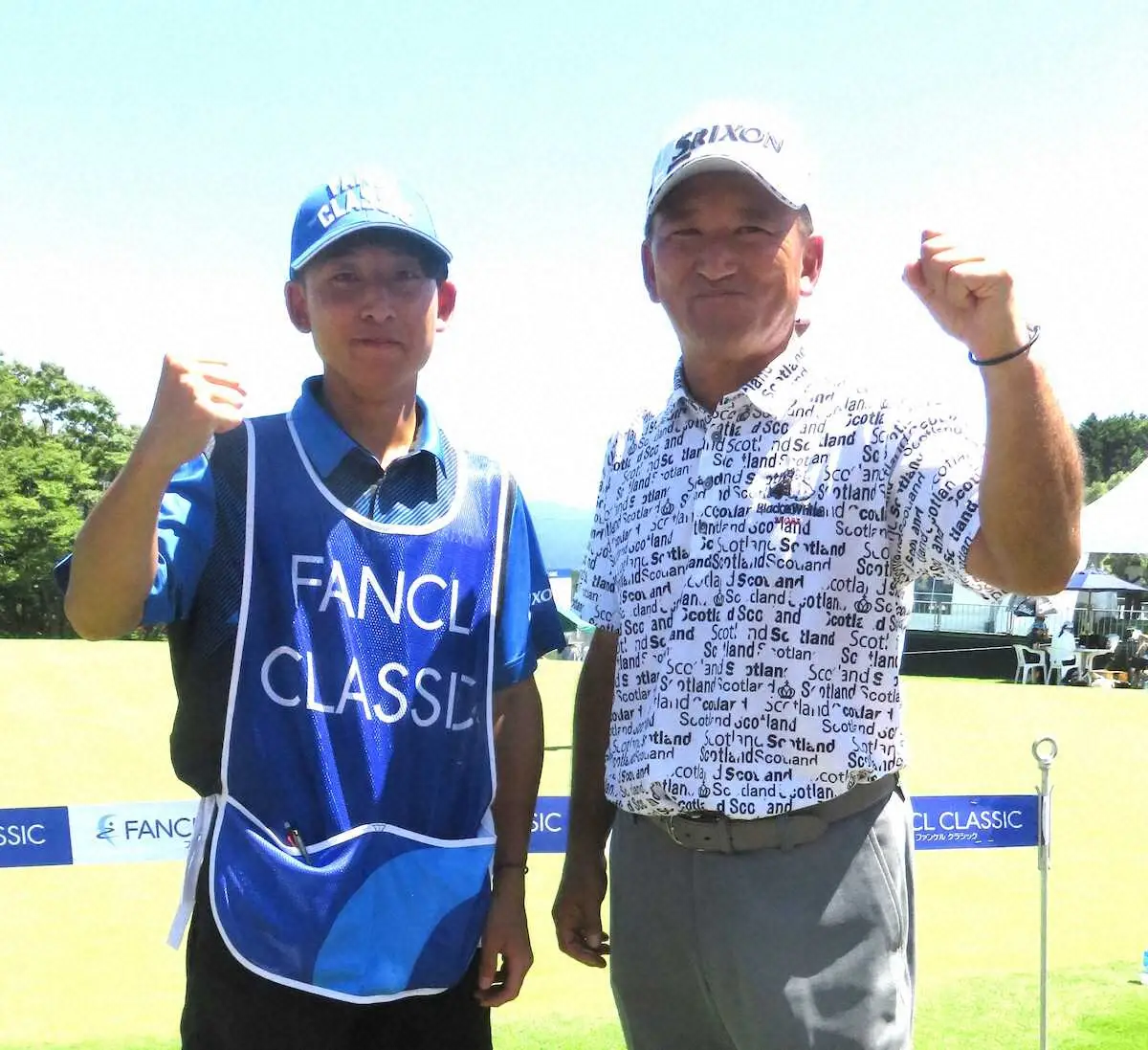 【画像・写真】細川和彦“父子タッグ”で7バーディー単独首位　次男・和秋さんがキャディーでショット好調
