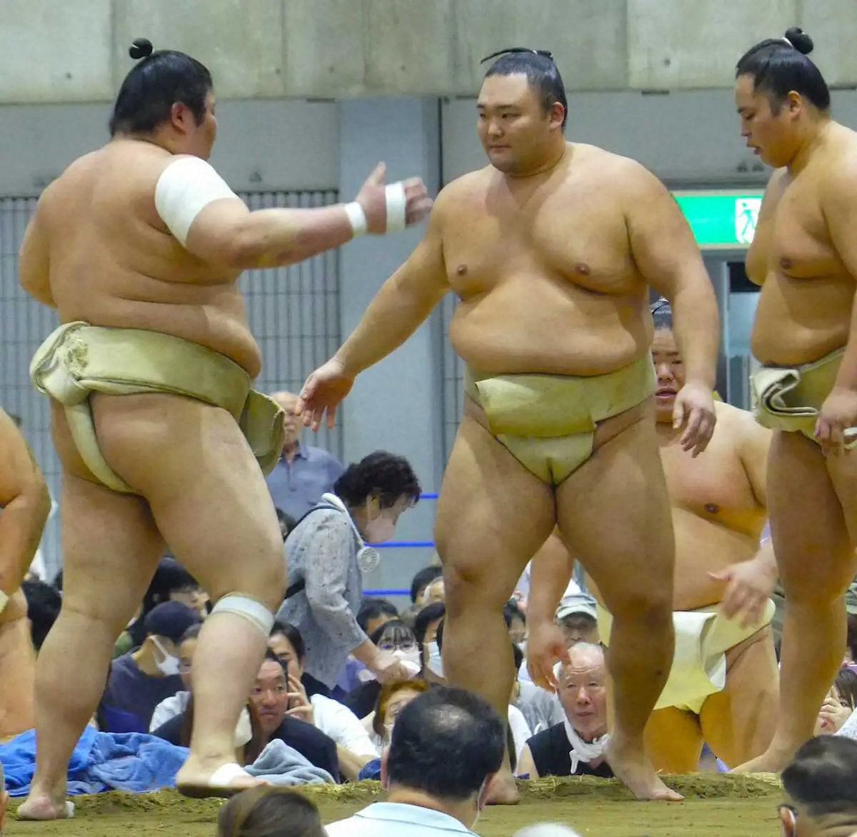 【画像・写真】【長岡巡業】朝乃山が復帰　名古屋場所で負傷した左上腕「痛みはほぼない」実戦稽古再開へ意欲