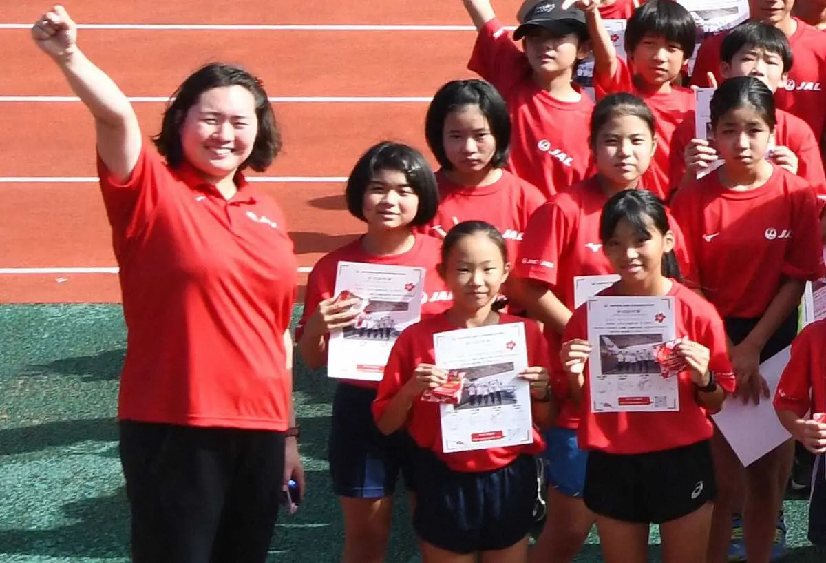【画像・写真】【世界陸上】やり投げ女王・北口榛花はJALアスリート社員　金メダル支えた“翼”とは？
