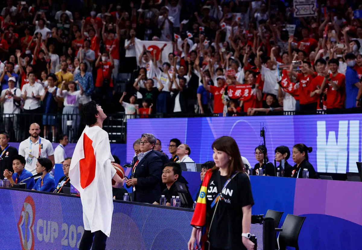 【画像・写真】【バスケW杯】渡辺雄太が号泣「最高。本当にみんなのおかげ」　パリ五輪切符獲得で仲間に、ファンに感謝