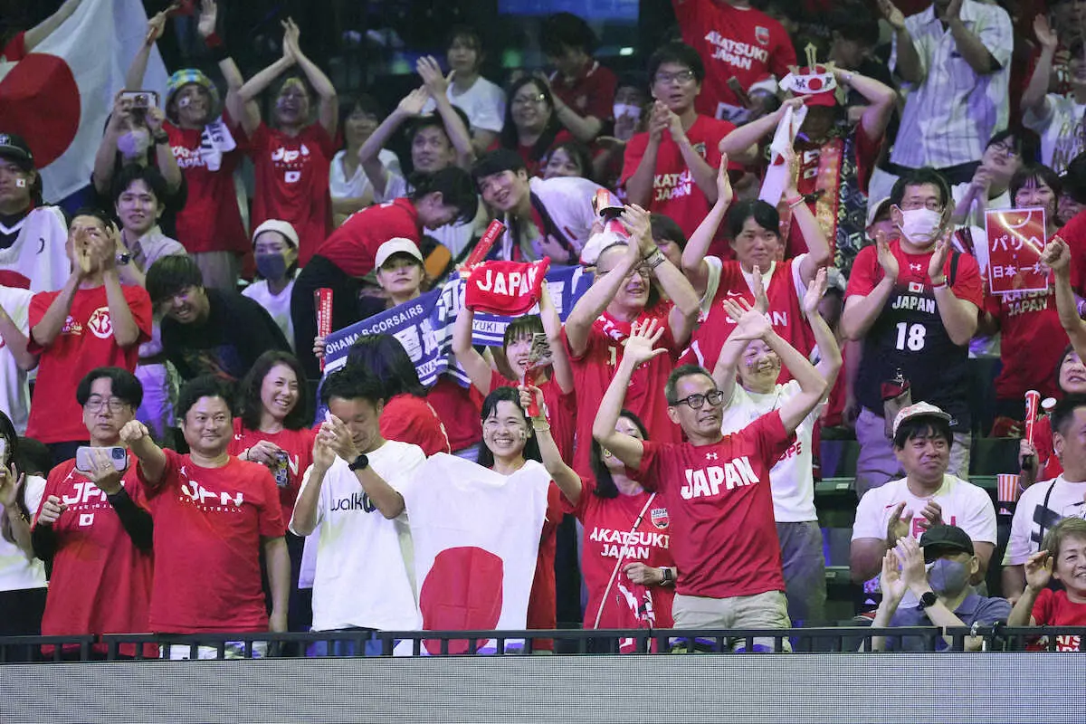 【画像・写真】バスケット日本代表の勝利に沸く沖縄アリーナ（AP）