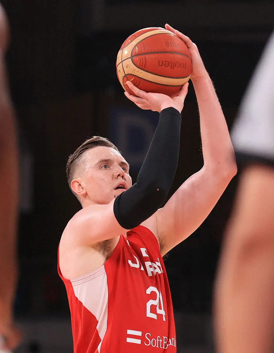 【画像・写真】バスケ日本代表ホーバス監督　ホーキンソンは「NBA行ける!」　W杯で驚き「あそこまで活躍するとは…」