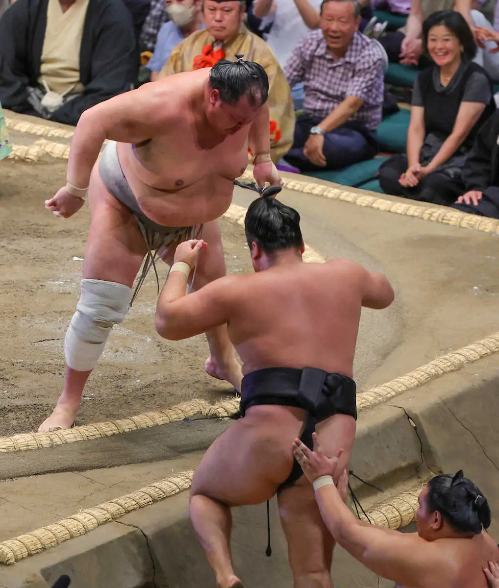 【画像・写真】北勝富士　大関を3連破　貴景勝、豊昇龍に続き霧島も倒して全勝