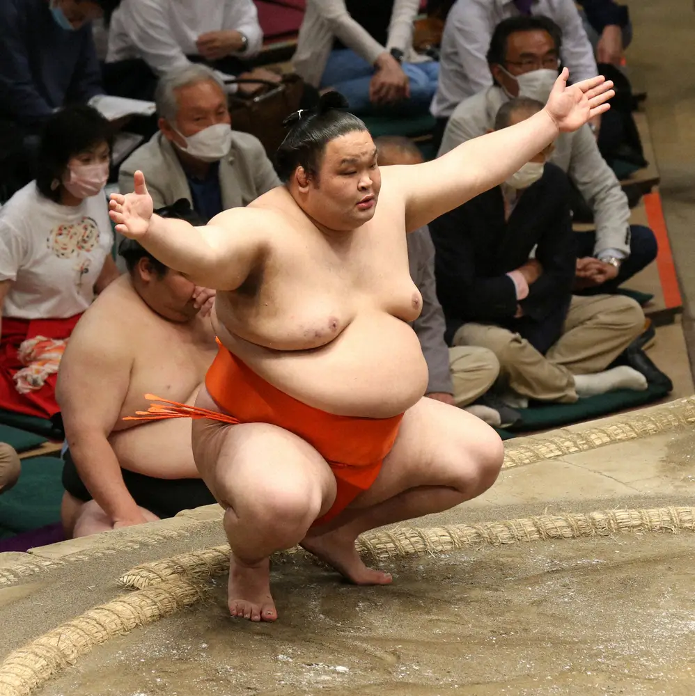 【画像・写真】十両・水戸龍が通算出場500回の節目に白星　勝利数は259「やった！勝ち越してる」