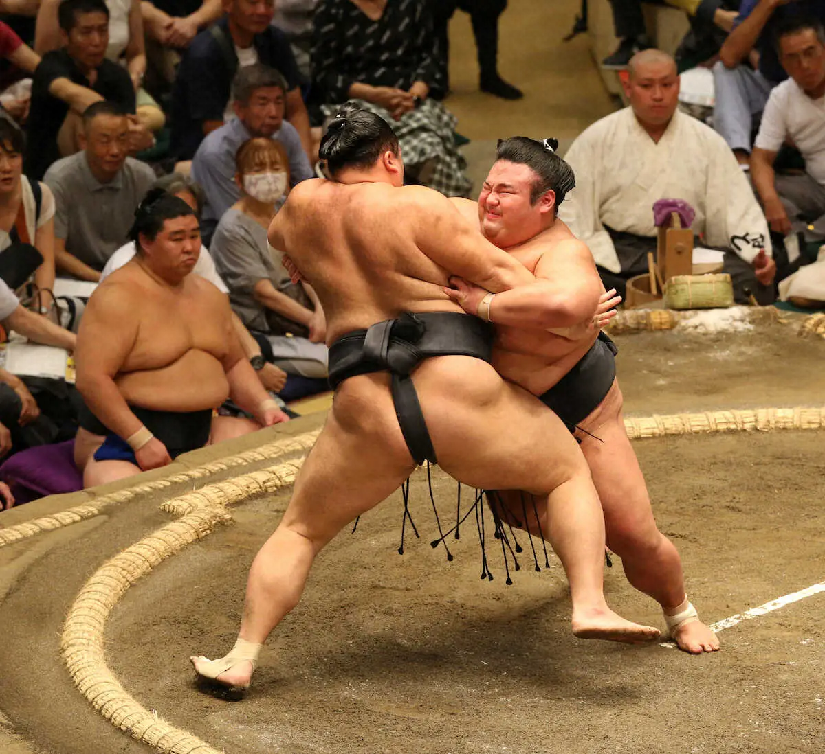 【画像・写真】二所ノ関親方　貴景勝の立ち合い一撃「人の字」で勝負あり