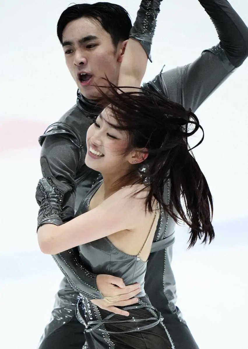 【画像・写真】＜JGPシリーズ大阪　アイスダンスRD＞演技する岸本彩良＆田村篤彦（撮影・長久保　豊）