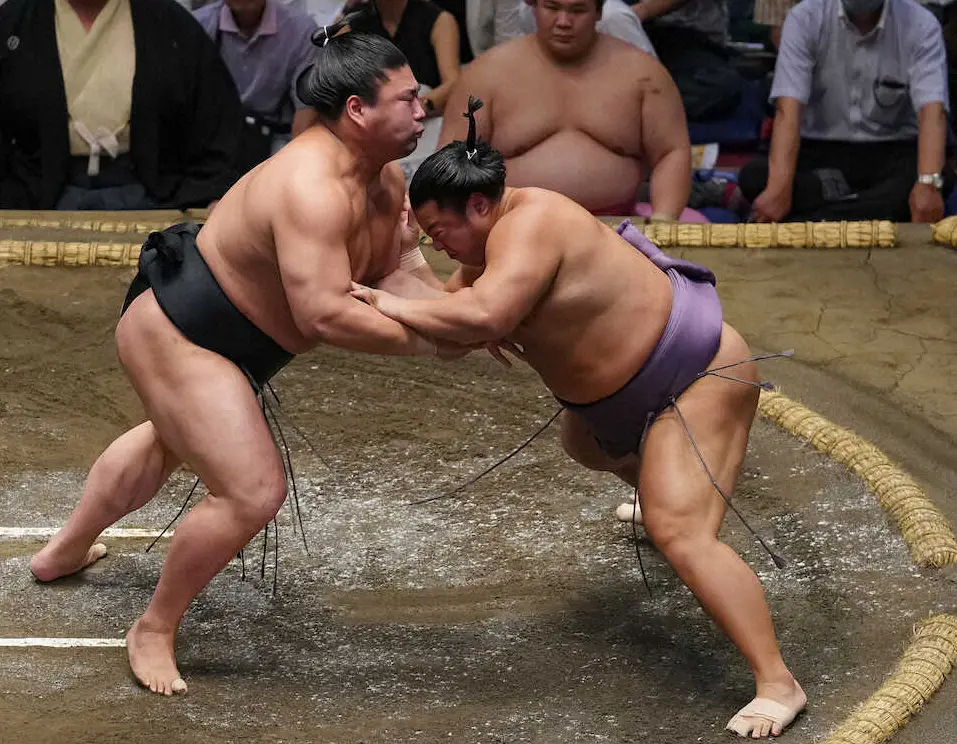 【画像・写真】【二所ノ関親方「真眼」】　若元春よ、極めろ左四つ　鍵は下半身の使い方