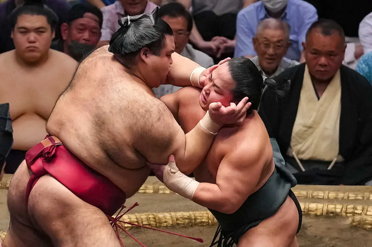 【画像・写真】【玉ノ井親方　視点】高安が1敗キープで際立つ安定感　終盤戦の重圧に打ち勝てるか