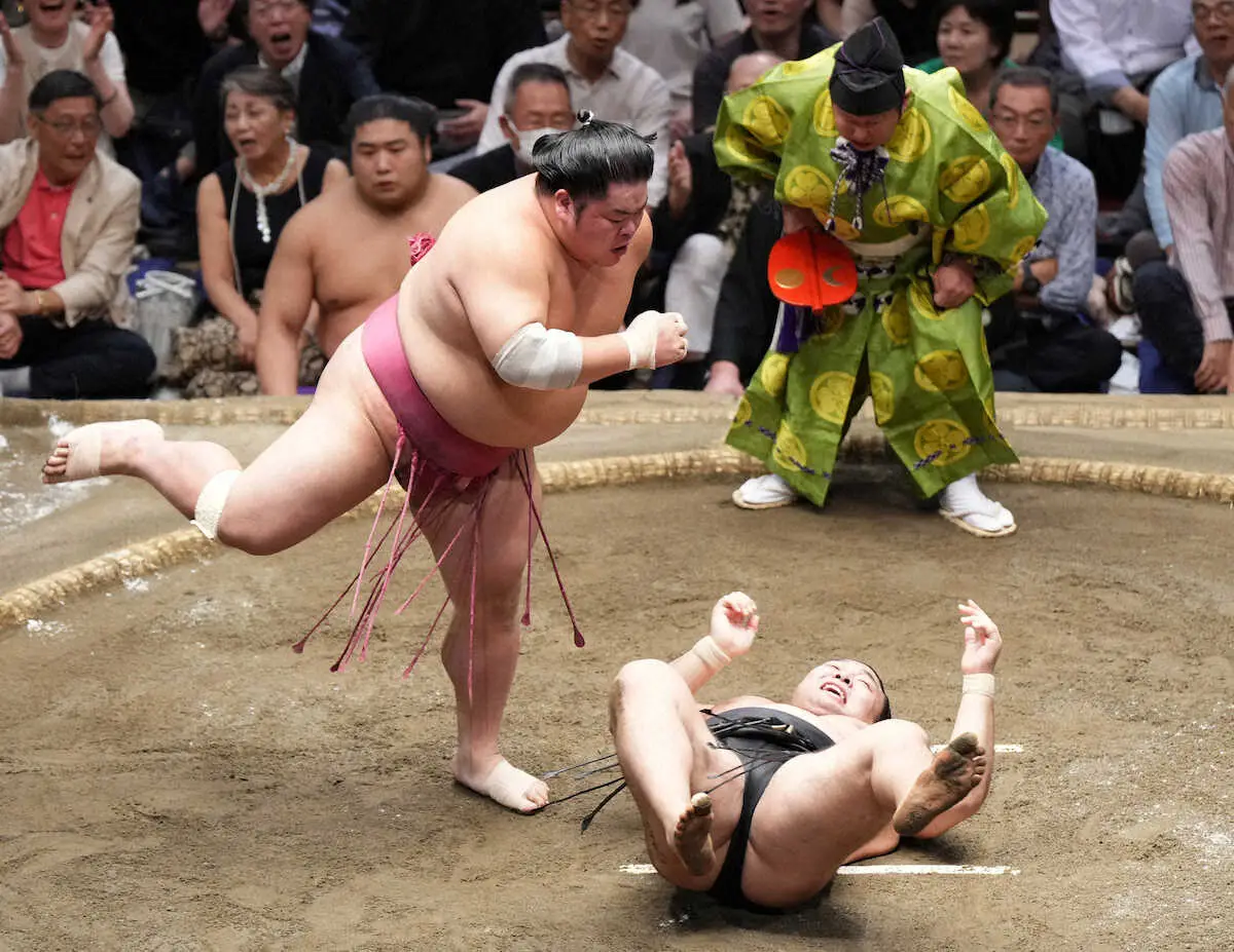 【画像・写真】大栄翔　苦手の霧島撃破で4敗守った！逆転優勝へ平常心「何も考えない」