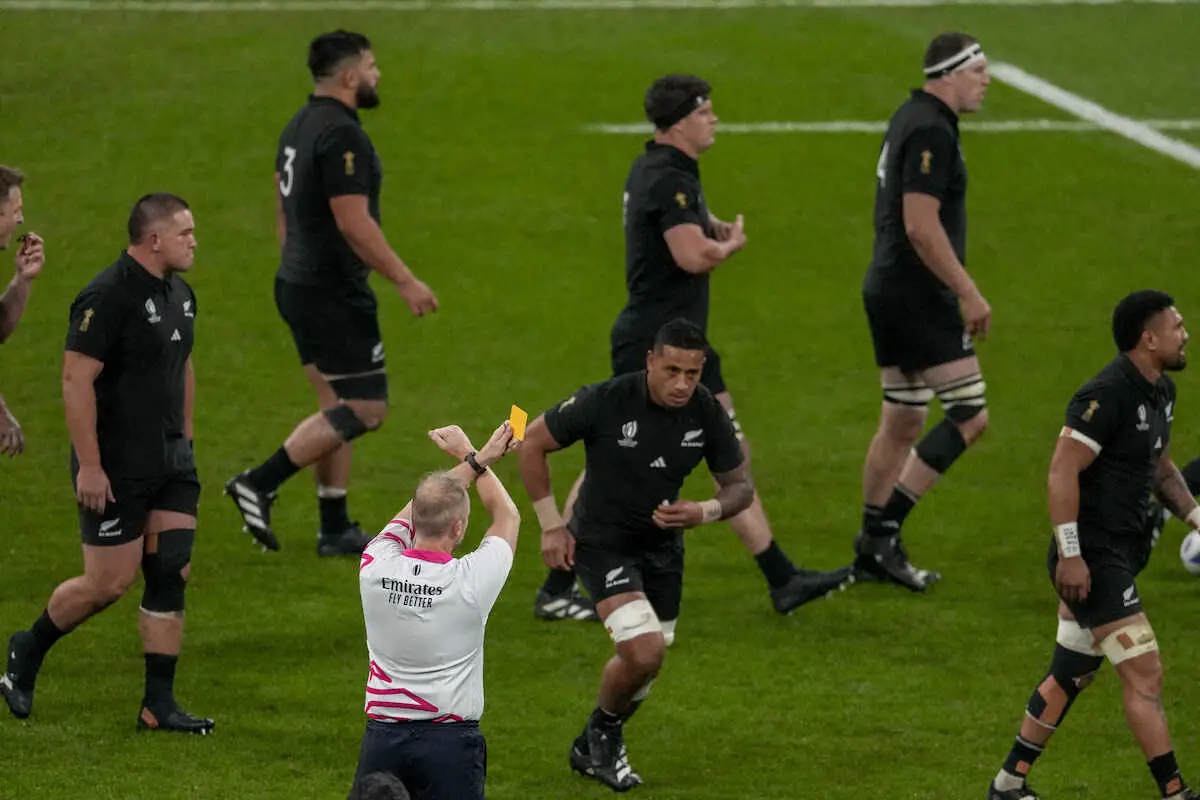 【画像・写真】【ラグビーW杯】NZのフリゼルが開始2分でイエローカード　決勝では2大会ぶり2度目