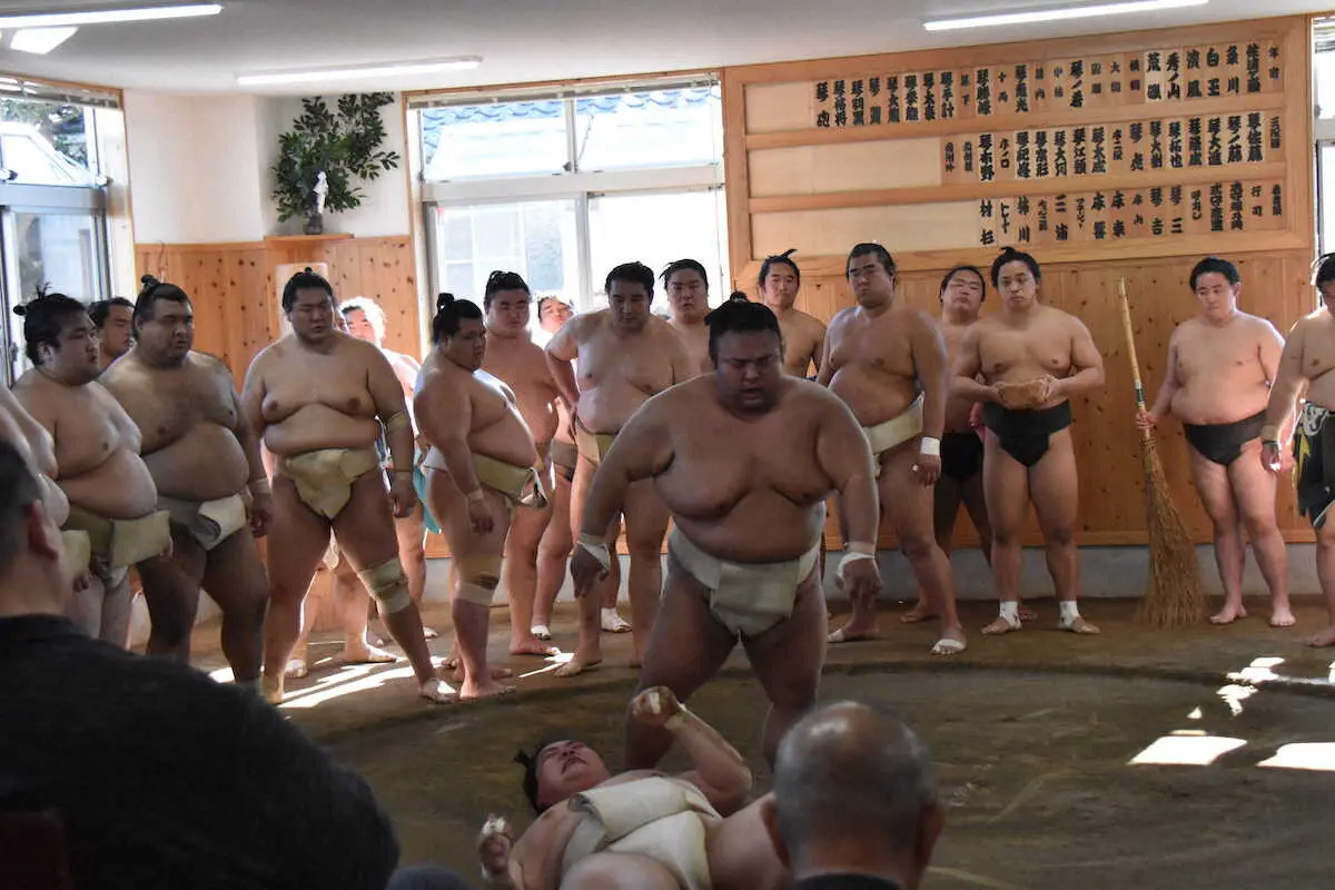 【画像・写真】二所ノ関一門連合稽古　3年9カ月ぶりに復活　貴景勝11番8勝3敗「頑張った先に結果がある」