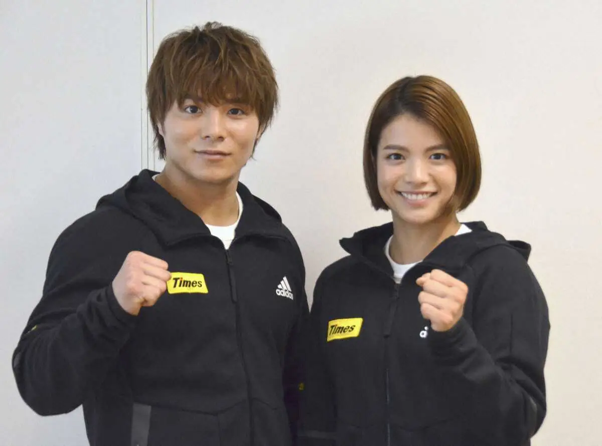 【画像・写真】撮影に応じる柔道男子の阿部一二三（左）と女子の阿部詩