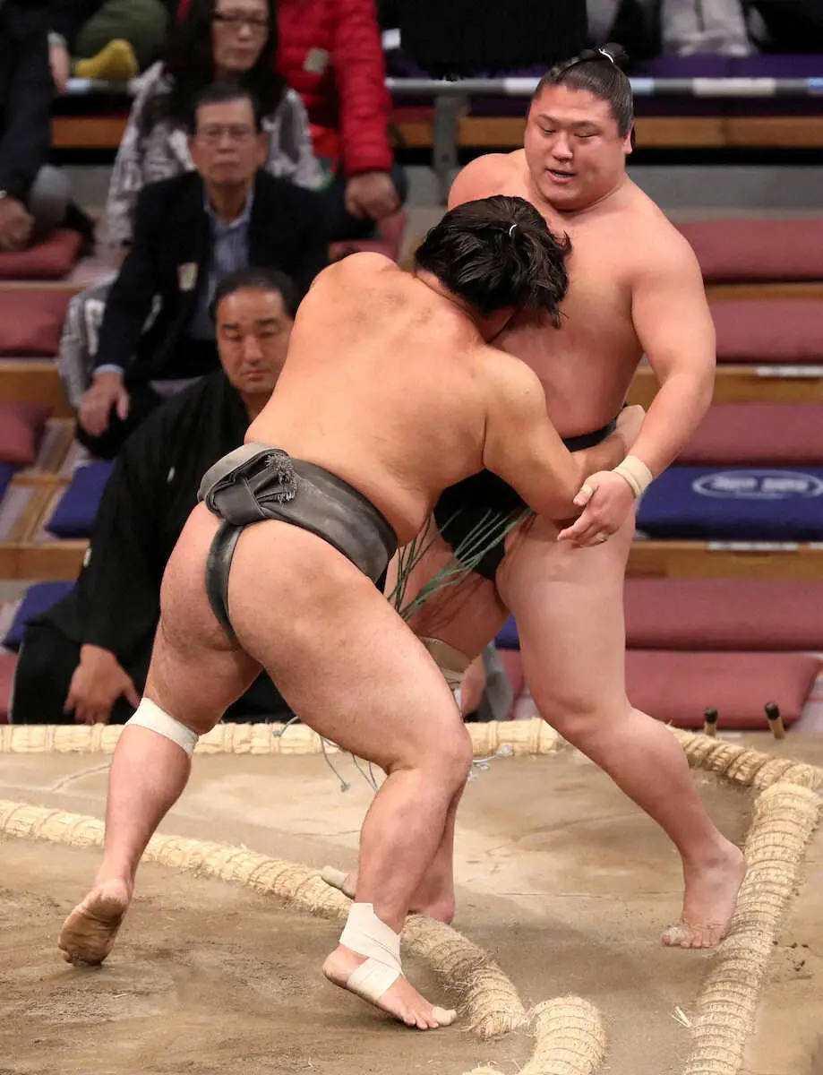 【画像・写真】幕下・若隆景が2敗目…中に入られて残せず　勝った木竜皇「ここで勝てたのは大きい」