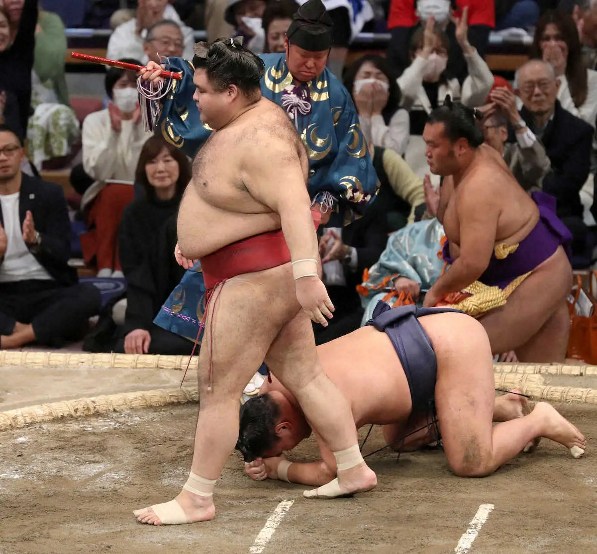 【画像・写真】豊昇龍が苦手の高安に敗れ痛い黒星　玉ノ井親方「大関は負けるべくして負けた」