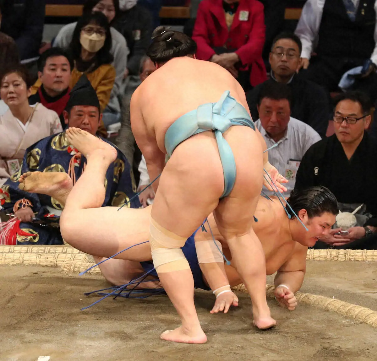 【画像・写真】大の里が琴勝峰に敗れ2敗に後退「もったいないけど一喜一憂せず」十両は2敗3人、3敗8人の大混戦