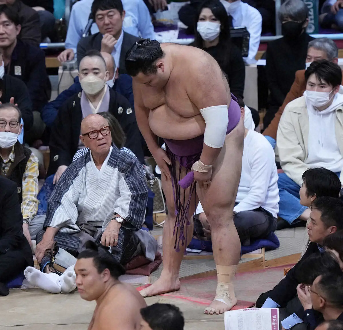 【画像・写真】【玉ノ井親方　視点】途中出場も連敗…朝乃山へ「今は我慢するしかない。出続ければ相撲勘も戻る」