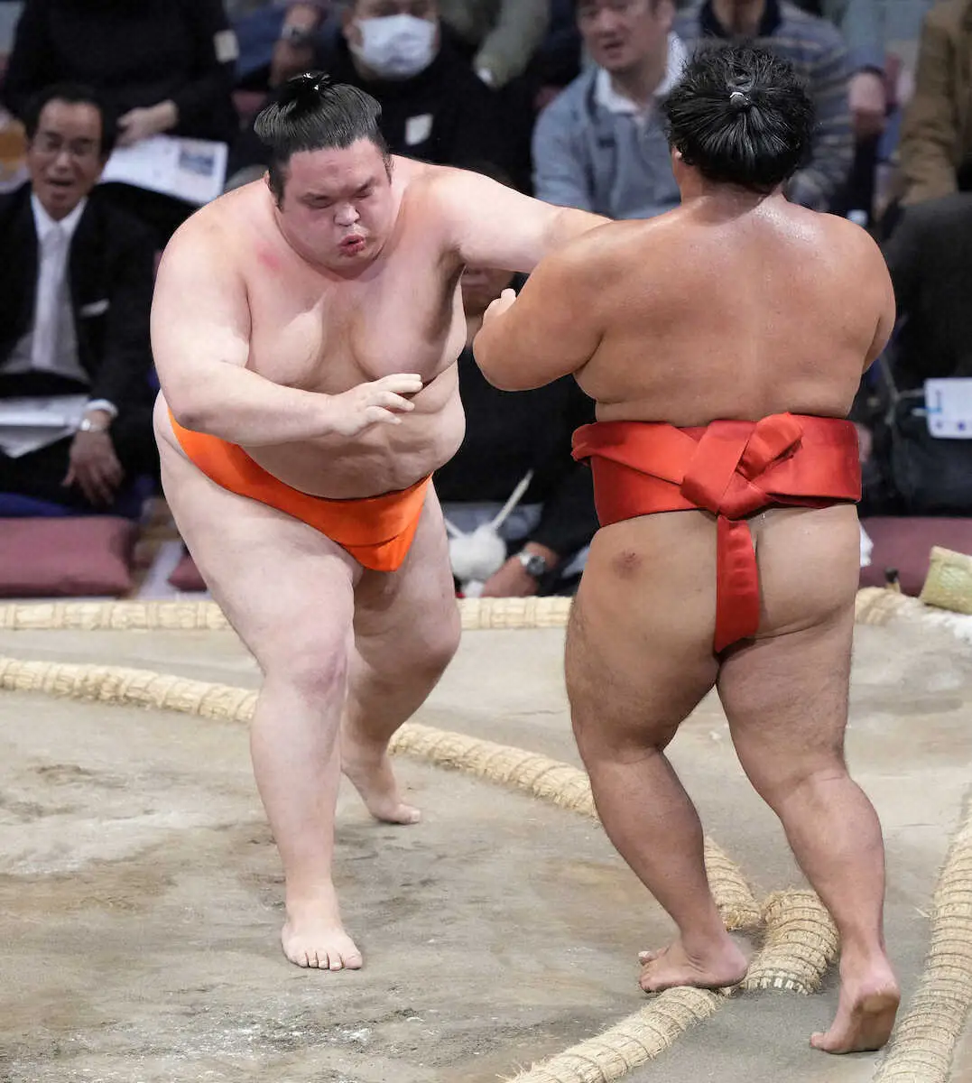 【画像・写真】平成以降で初の1場所2度目の水入り　水戸龍「残りの分も全部取ったぐらい疲れた」