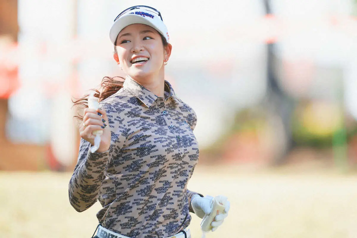 【画像・写真】原英莉花スマイル　いざ大会2勝目「優勝目指して」