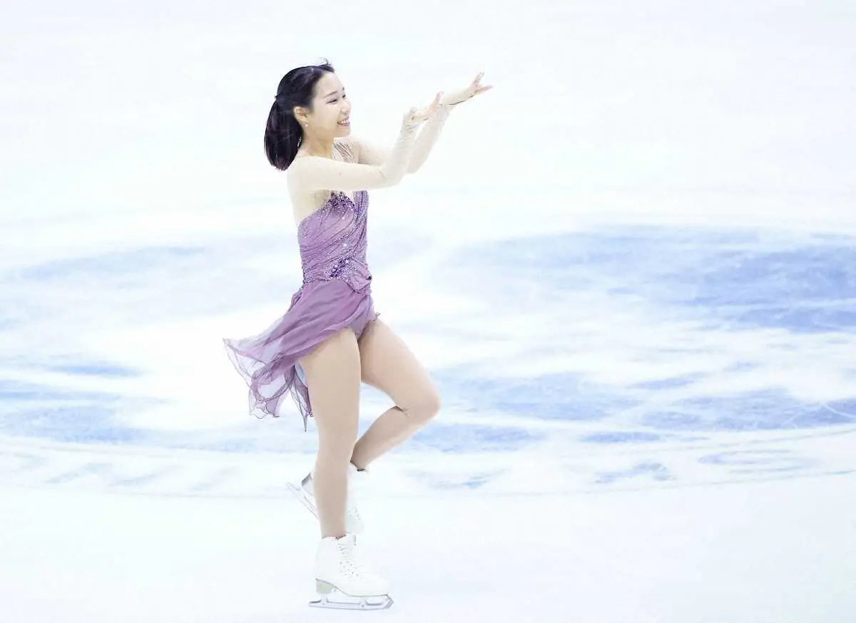 【画像・写真】昨季ファイナル女王の三原舞依が日本勢最高の4位発進　GP初舞台の青木祐奈は8位　フィギュアNHK杯