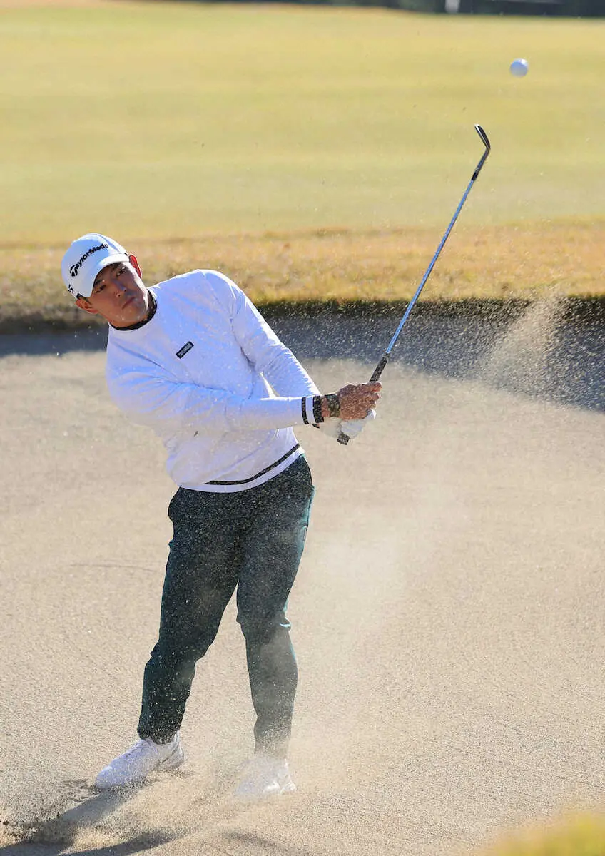 【画像・写真】賞金王・中島啓太　技ありイーグルで首位発進　優勝で史上5人目の年間2億円到達へ