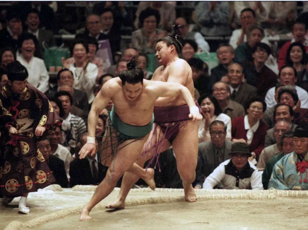 【画像・写真】元貴乃花「弔ってよいのかどうか」名勝負を演じた錣山親方を追悼「大変お世話になりました」