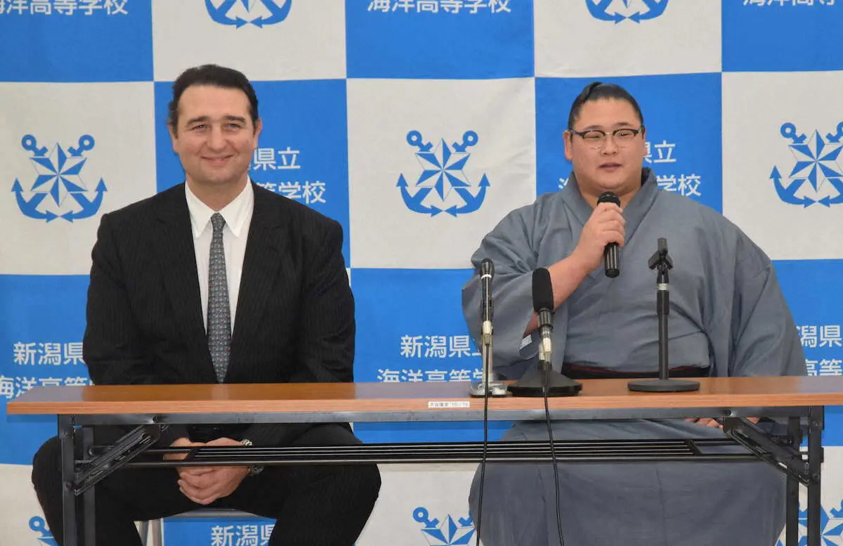 【画像・写真】新十両・欧勝海　母校から化粧まわし「海洋背負うことになる」