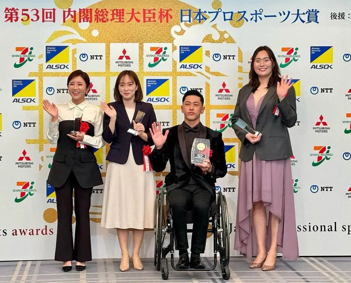 【画像・写真】イ・ボミ　日本スポーツ功労者賞受賞「感激で光栄」13年間の応援に感謝し韓国へ「また会える日を期待」