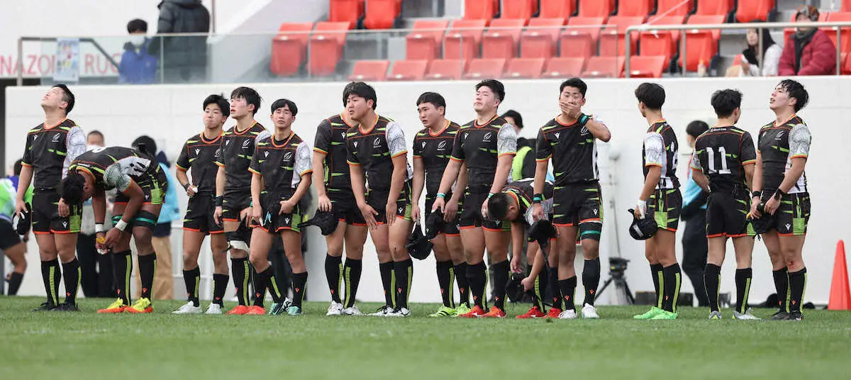 【画像・写真】【高校ラグビー】5大会連続出場の青森山田、涙の初戦敗退　中村主将は「ちょっと悔いが残る」