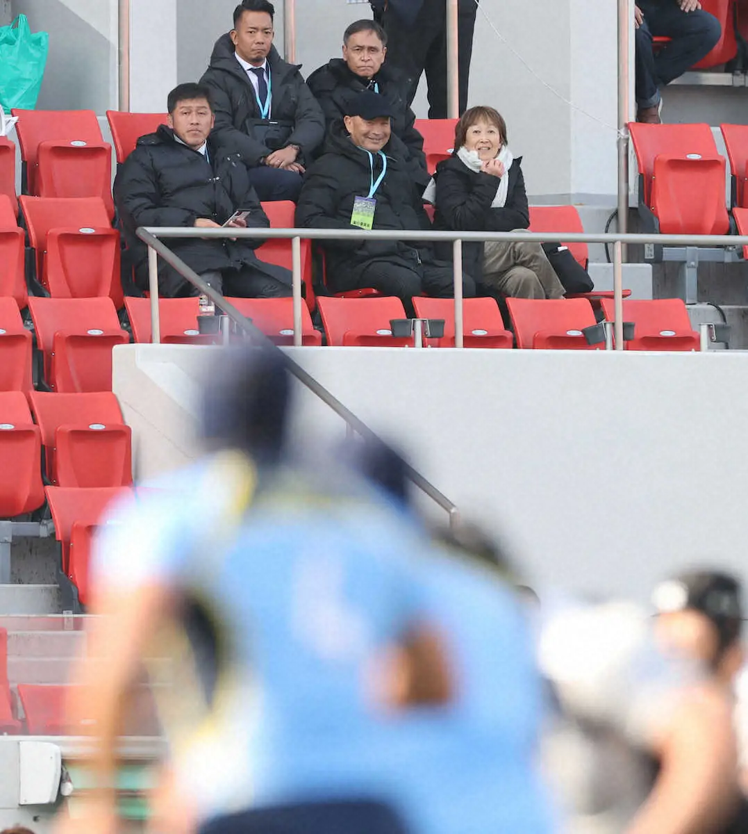 【画像・写真】ラグビー日本代表次期HCエディー・ジョーンズ氏、全国高校大会を視察