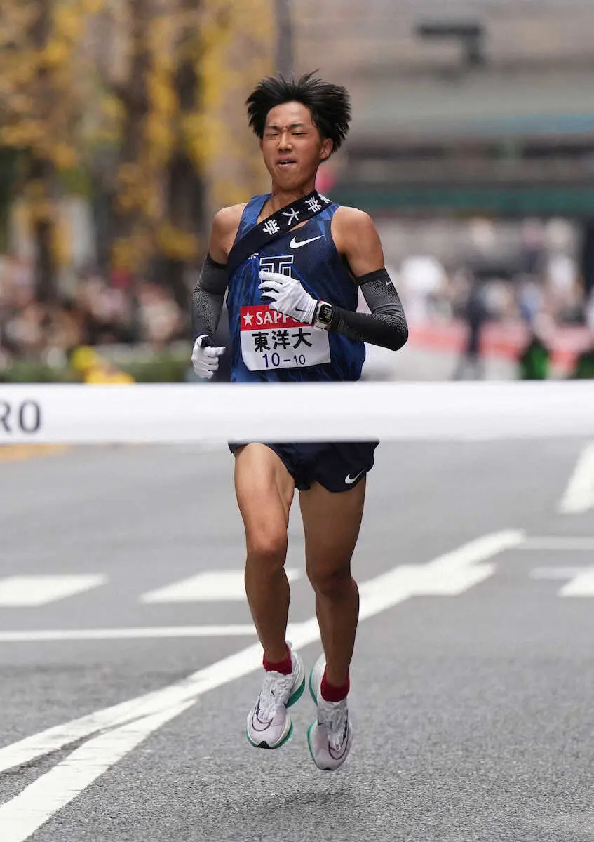 【画像・写真】【箱根駅伝】東洋大4位 19年連続シード　10区岸本が区間賞締め　合宿地・石川に力