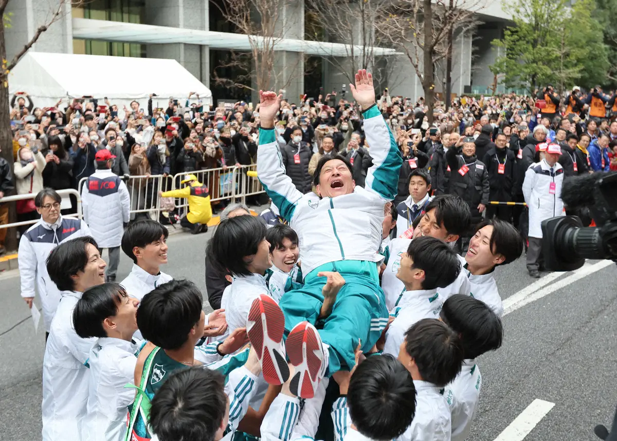 【画像・写真】駒大・藤田監督「箱根の借りは箱根でしか返せない」　大会翌日から始動「青学を倒せるのは駒沢しかない」