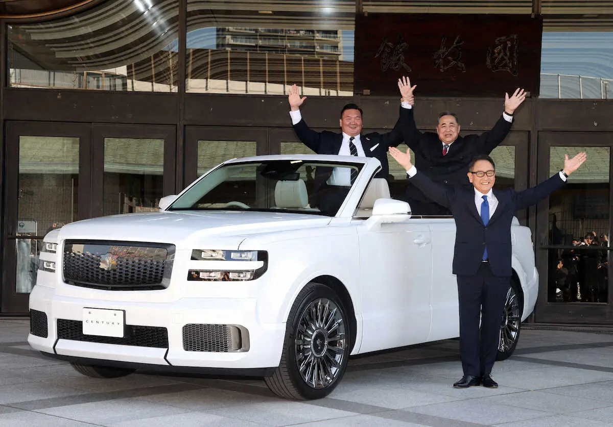 【画像・写真】優勝パレードカーに「新型センチュリー」相撲協会設立100周年を前に宮城野親方の発案が実現