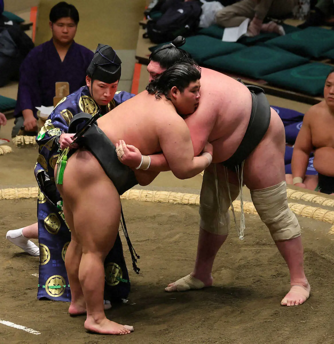 【画像・写真】3場所ぶり復帰の伯桜鵬が白星発進「緊張した」「最悪な相撲だった」1分の熱戦制すも反省しきり