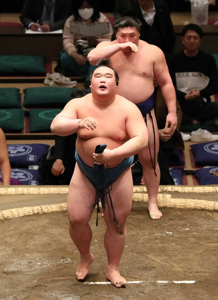 【画像・写真】十両・白熊“初陣”飾れず黒星発進。「熊らしい思い切った相撲を」と巻き返し誓う