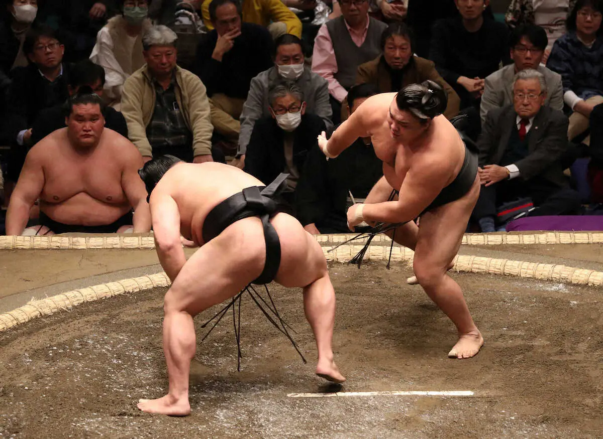 【画像・写真】大関・霧島　綱獲りへ　冷静に白星発進も反省「もっと内容のいい相撲を取りたかった」