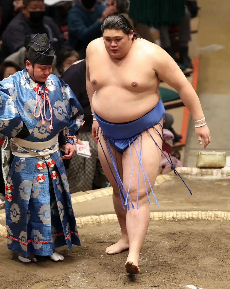 【画像・写真】大の里　110年ぶり新入幕Vへ電車道　石川の星対決「雲の上の存在」遠藤を圧倒し7勝目