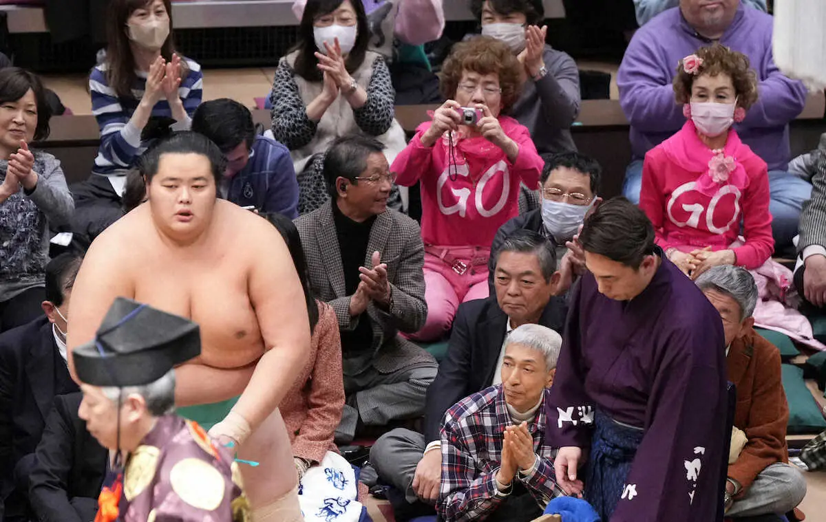 【画像・写真】琴ノ若　大関昇進&初Vへ単独首位　大の里との1敗対決制した「強い気持ちでいきました」