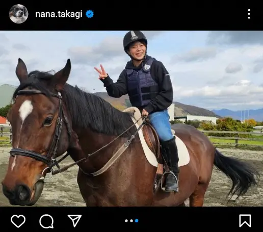 【画像・写真】高木菜那さん　ジョッキーに転向！？騎乗姿を披露に「人馬ともサラブレッド」「お似合い～」