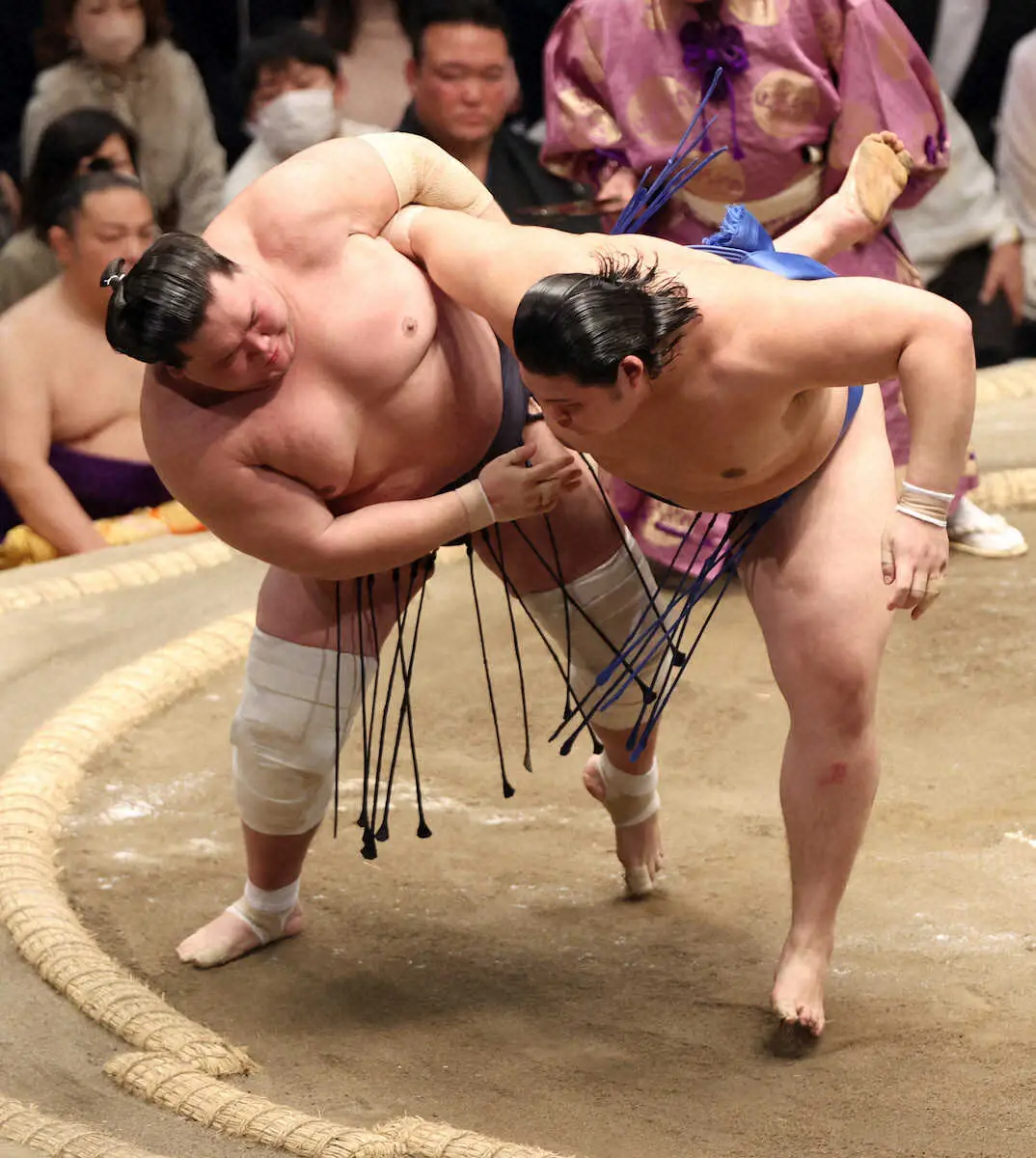 【画像・写真】琴ノ若　1敗死守で単独首位キープ！　照は大の里を退ける　大関・霧島、豊昇龍が意地の2敗で追う