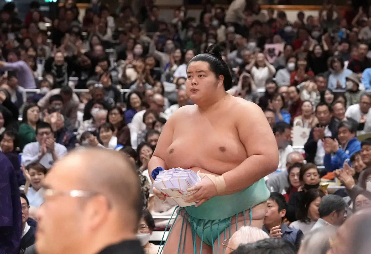 【画像・写真】琴ノ若が大関昇進当確　トップ2敗対決で霧島撃破　28日初優勝で自らに花を添える！