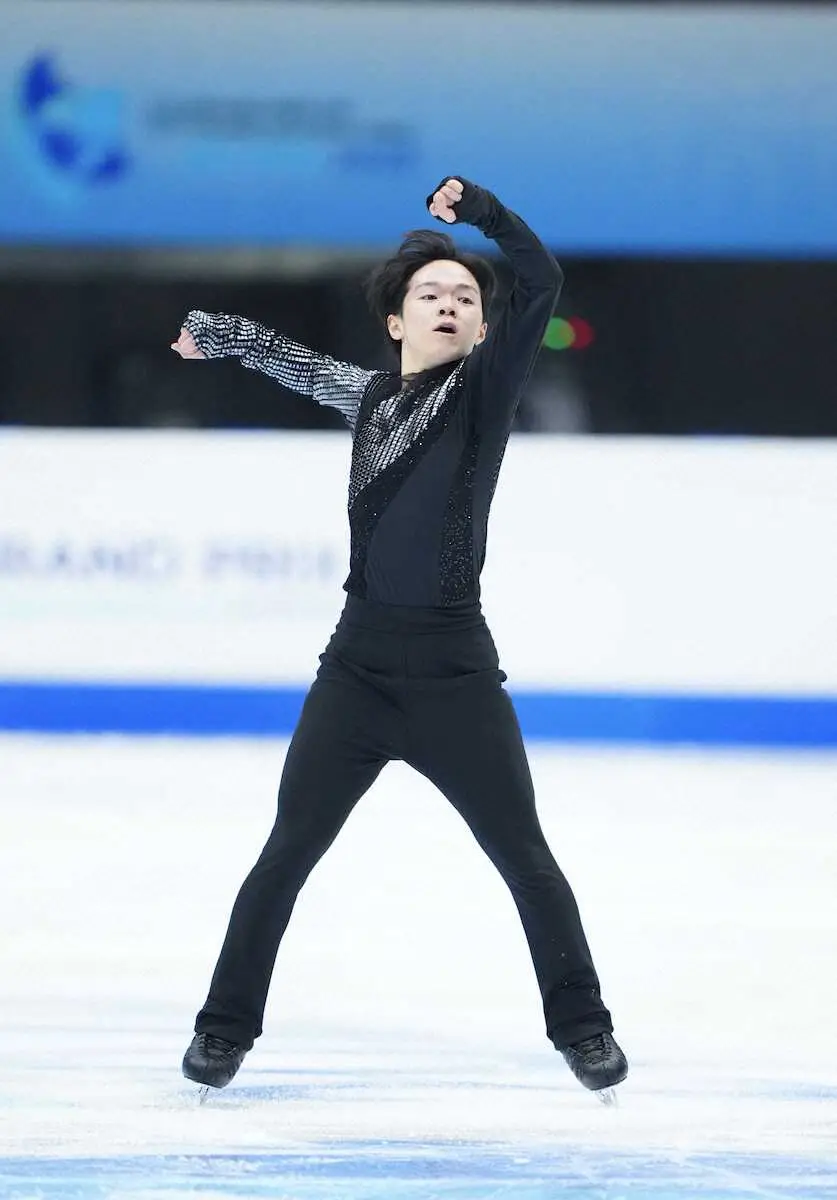 【画像・写真】鍵山優真、佐藤駿がワンツー発進　4位に山本草太　四大陸選手権男子SP