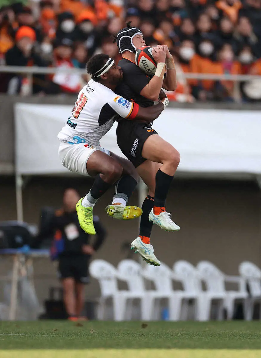 【画像・写真】【クロスボーダーラグビー】昨季王者・東京ベイはチーフスに惜敗　帝京大4年のフッカー江良がデビュー