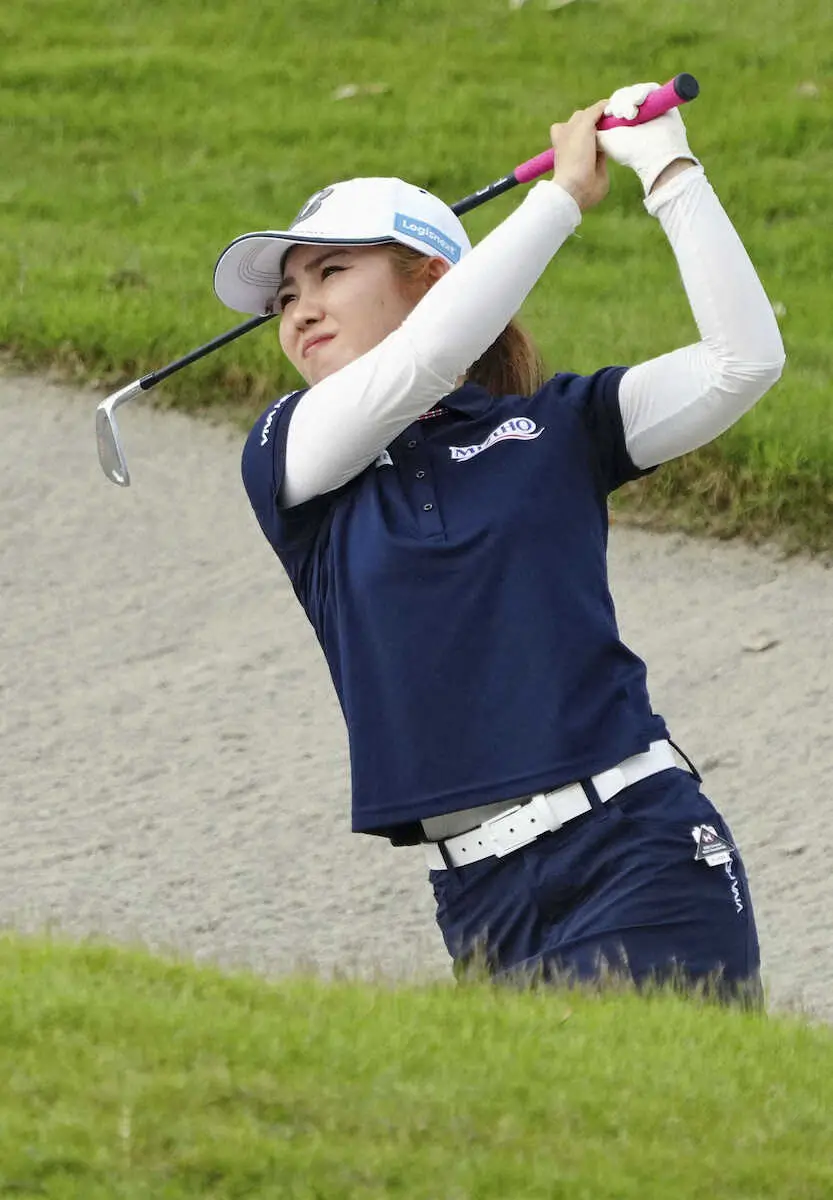 【画像・写真】古江彩佳　通算10アンダーで単独首位浮上　パリ出場権へ「ここで勝つことが大事」