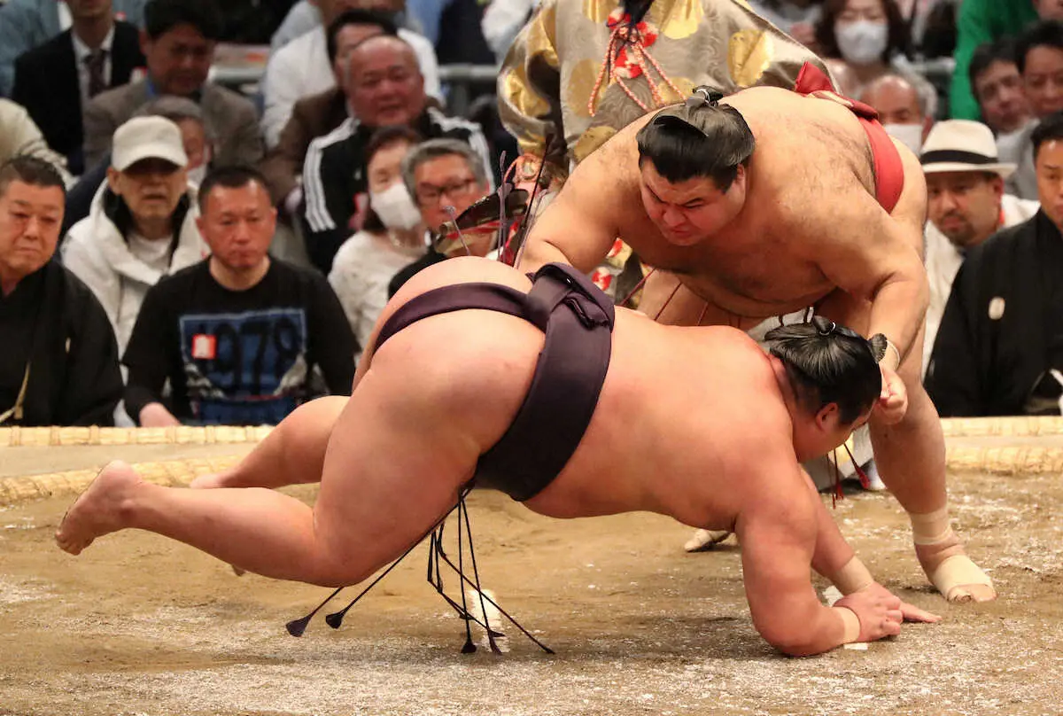【画像・写真】“荒れる春場所”尊富士10連勝で110年ぶり新入幕Vへ前進　10日目まで4大関安泰なし