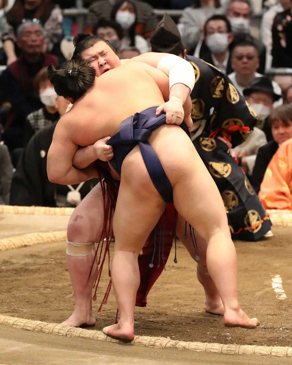 【画像・写真】熱海富士が勝ち越し！静岡県出身94年ぶりの新三役へ一歩前進“苦手克服”平戸海からも初勝利
