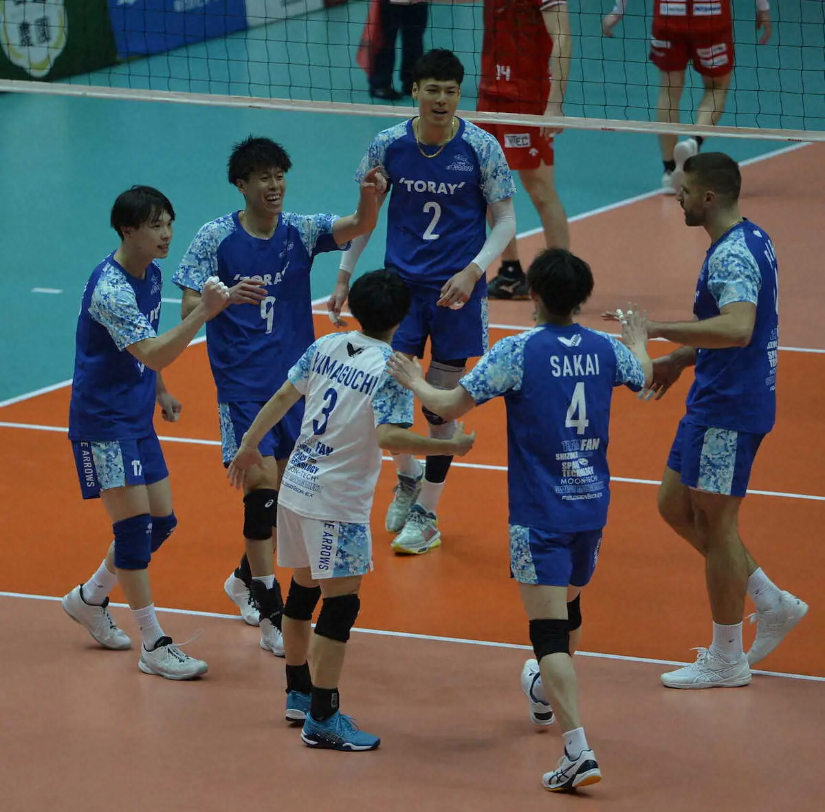【画像・写真】【バレーVリーグ】東レがエース不在の昨季王者WD名古屋破り4強入り　高橋健太郎「運も味方してくれる」