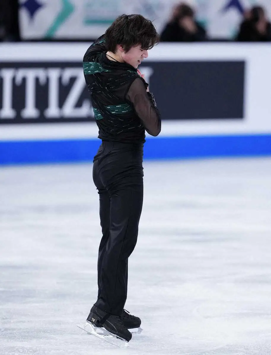 【画像・写真】鍵山優真が銀メダル！宇野昌磨は3連覇ならず4位　マリニンがフリー世界最高で逆転V