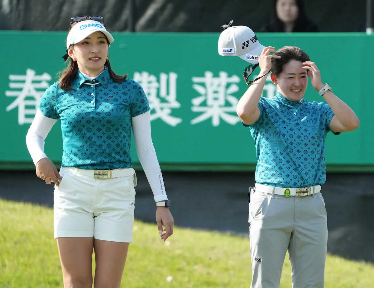 【画像・写真】最終組の岩井明愛、脇元華はおそろいポロシャツでプレー「たまたま」　KKT杯バンテリン・レディース