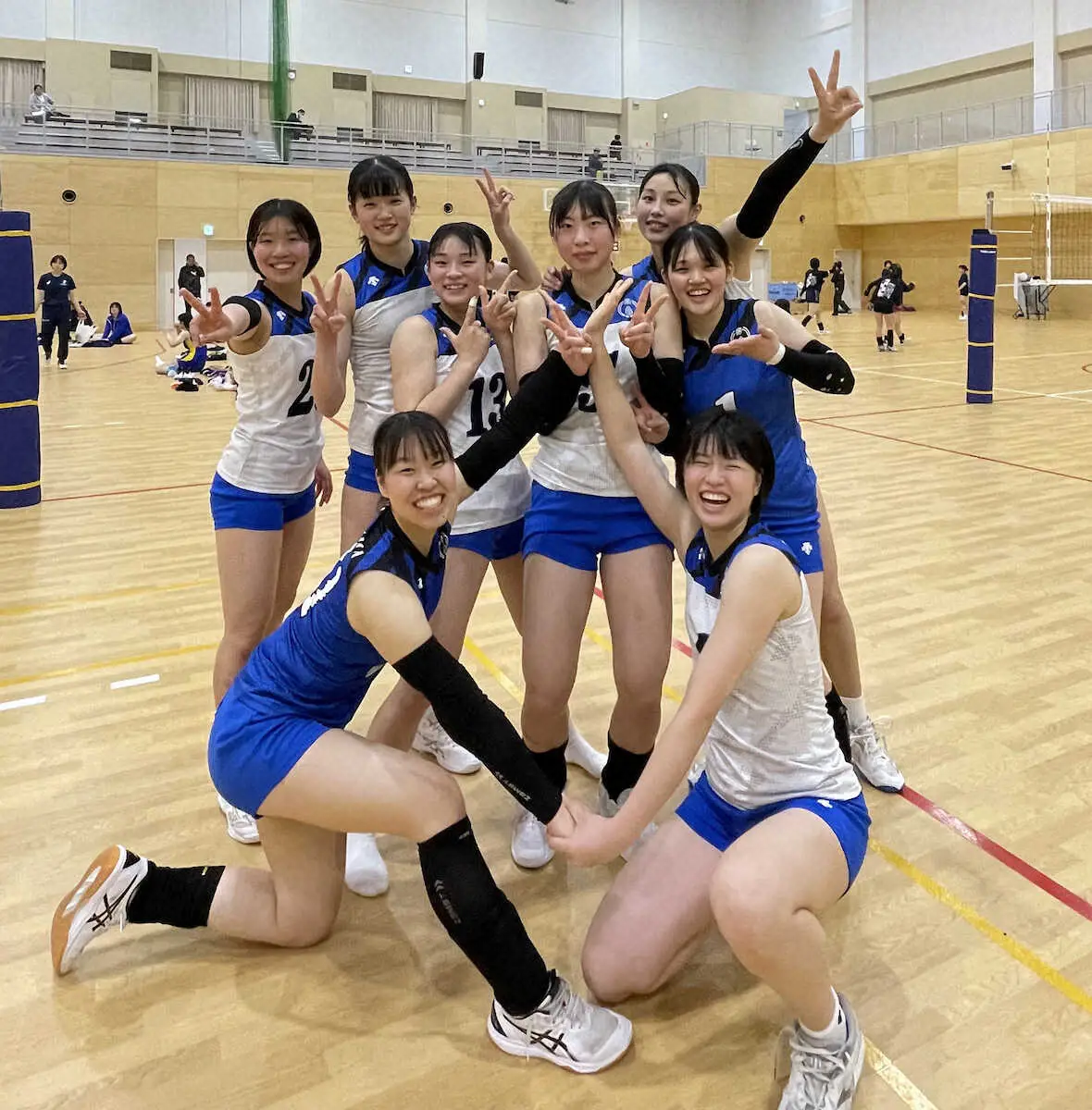 【画像・写真】女子は帝塚山大、龍谷大などが開幕2連勝　男子も近大、大産大などが好発進　関西大学バレー